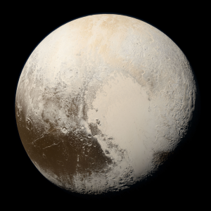 Plutón, descubierto en 1930, dejó de ser considerado un
planeta por la comunidad astronómica en 2006. Créditos:
NASA (dominio público).